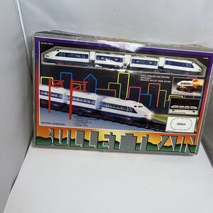 Extremely RARE Vintage Kamco Bullet Train Set No. 8881 Locomotive Not Tested